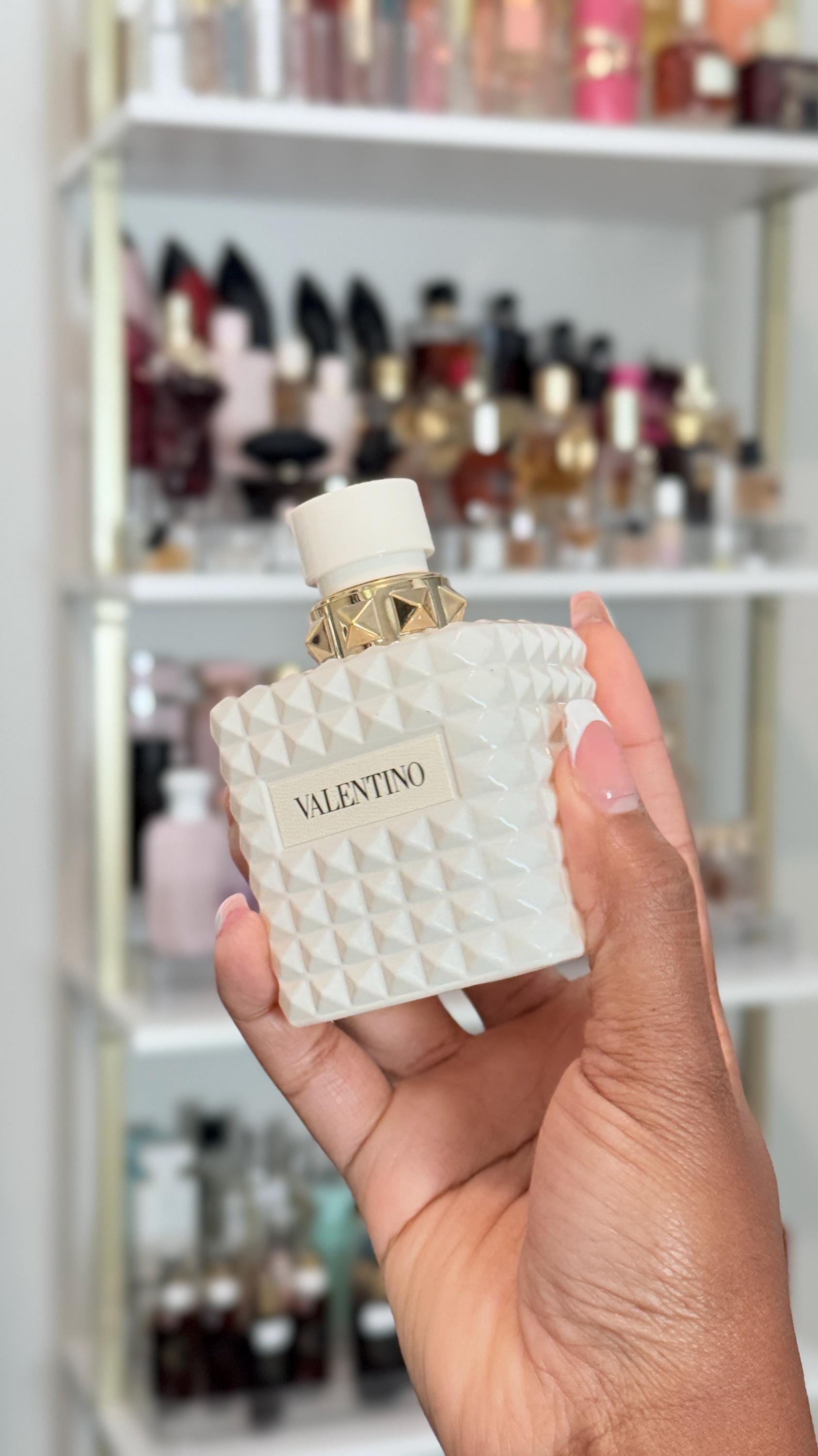 Valentino Donna Born in Roma Rendez-Vous Ivory Decant: Travel Size Perfume Sample